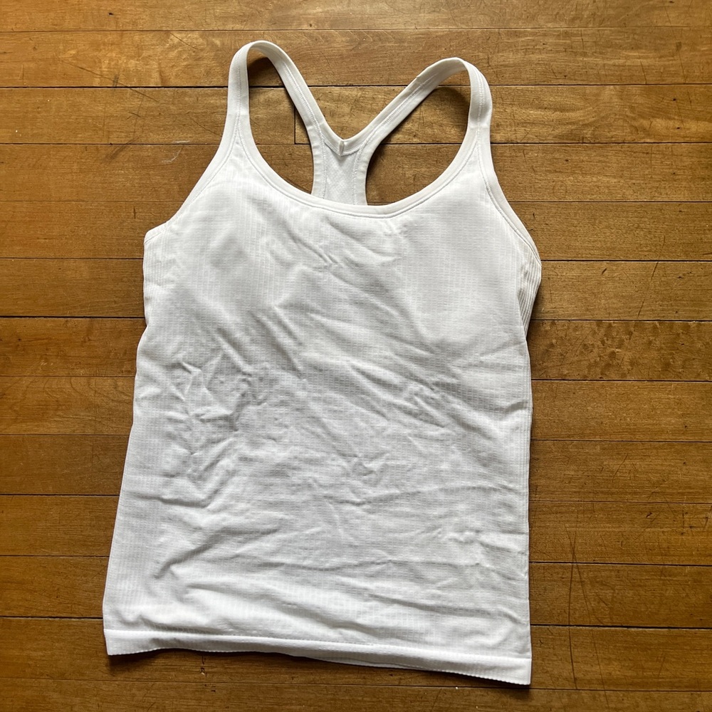 Lululemon ebb to street tank